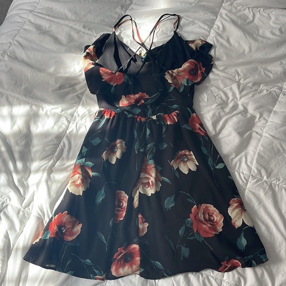 Xhilaration floral flowy strappy dress XS - Picture 2 of 3